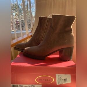 VANELI WOMEN'S HOLLY CAMEL WATERPROOF SUEDE  Mid-Heel